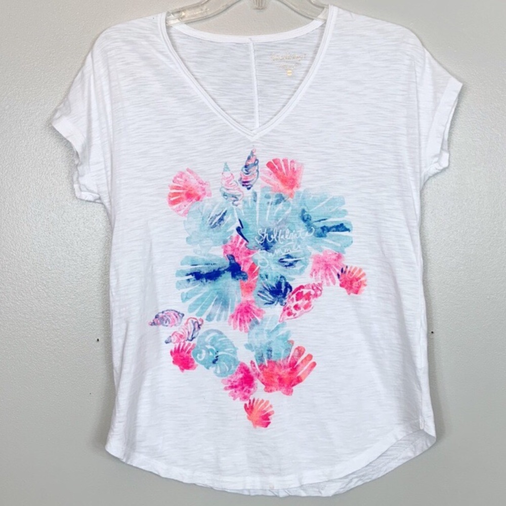 🐚 Lilly Pulitzer V-Neck Colie Top Graphic Tee ~ Shellabrate Summer w/ Tags 🏷️ - Picture 4 of 14